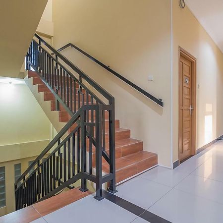 Reddoorz Plus Near Syamsudin Noor Airport 3 Banjarbaru Luaran gambar